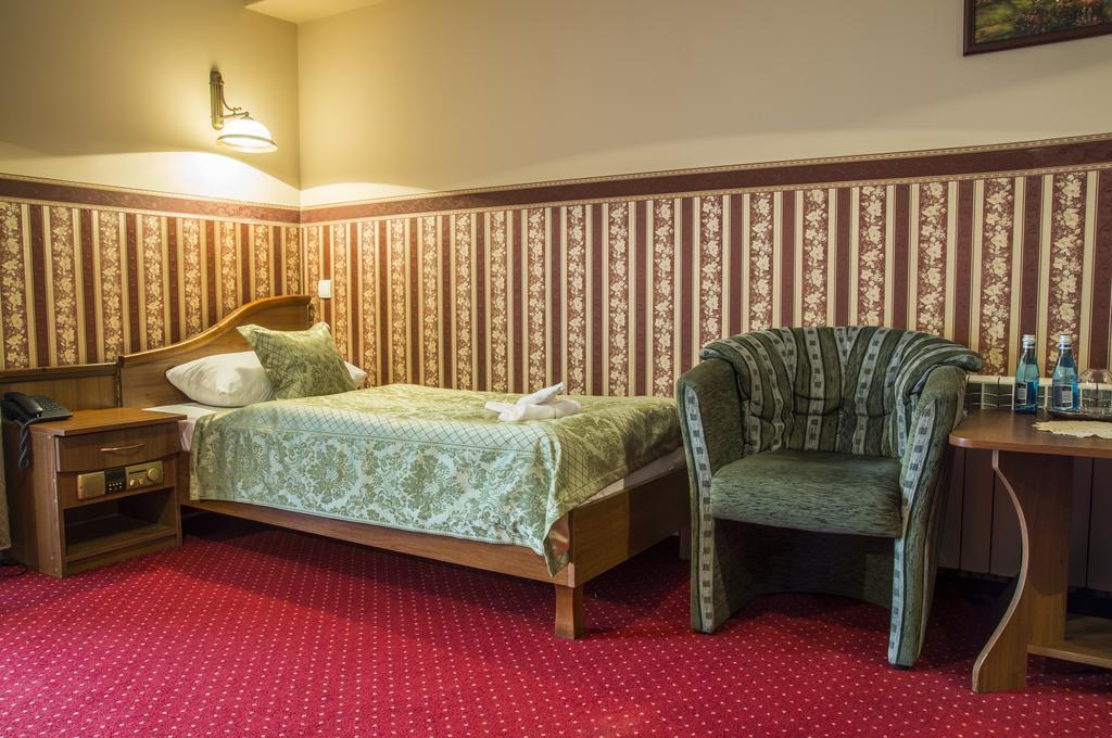 Hotel Mazurski Dworek Mikołajki Rom bilde