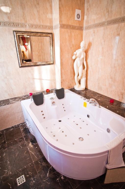 Hotel Mazurski Dworek Mikołajki Rom bilde
