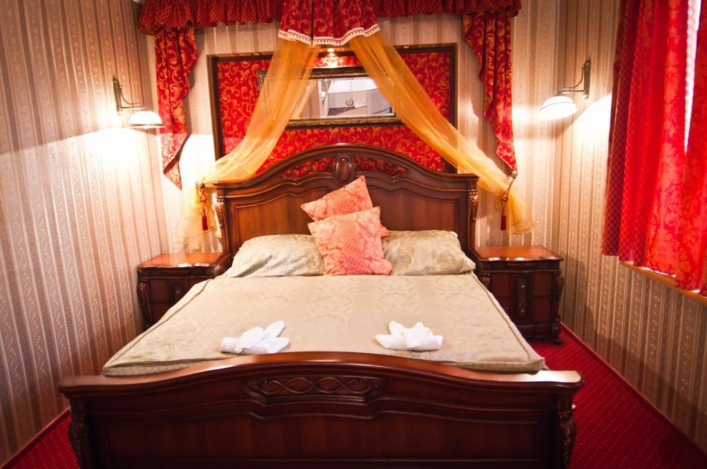 Hotel Mazurski Dworek Mikołajki Rom bilde